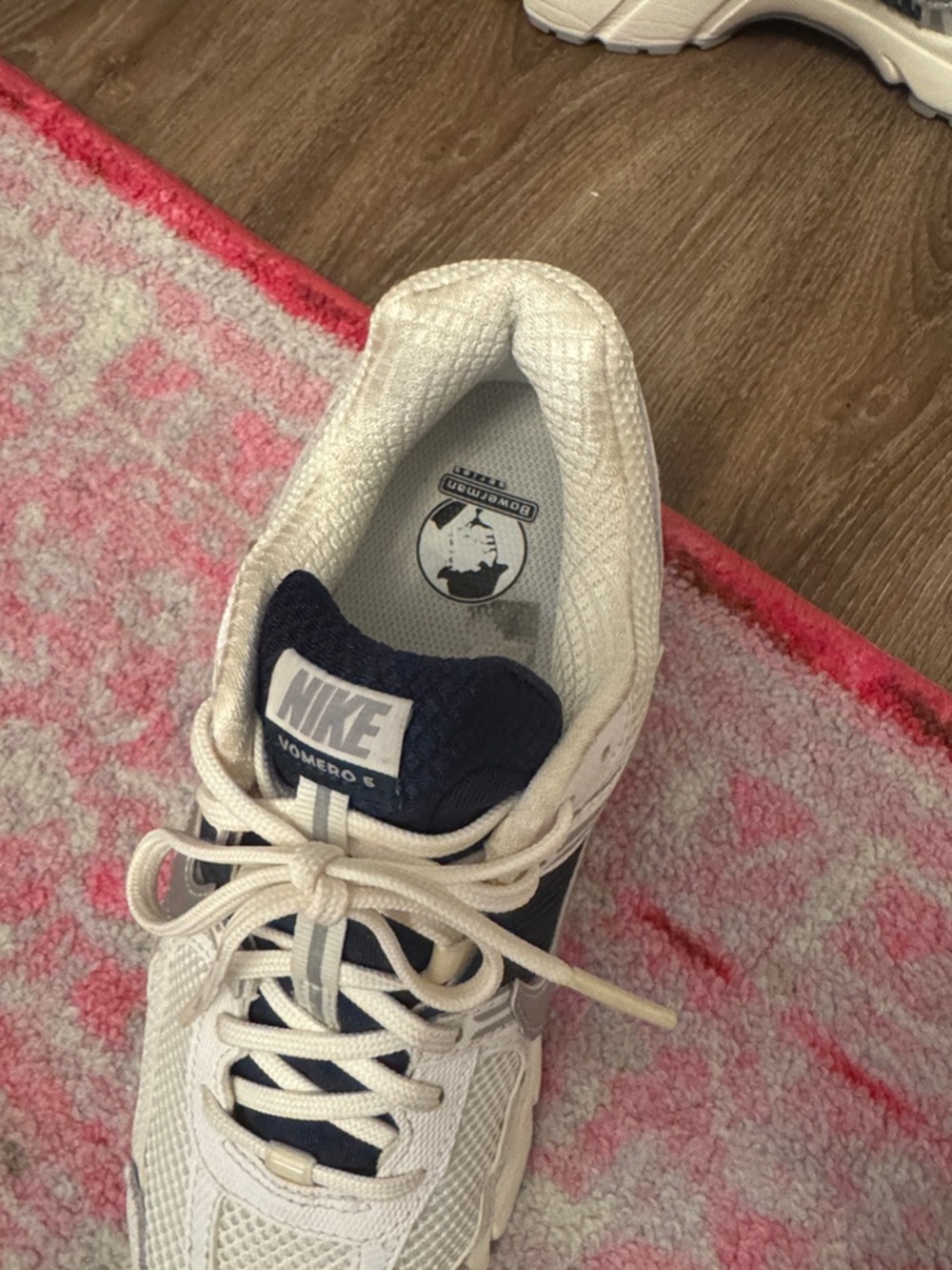 Nike women’s vomero 5 navy 8.5 - Picture 2 of 4